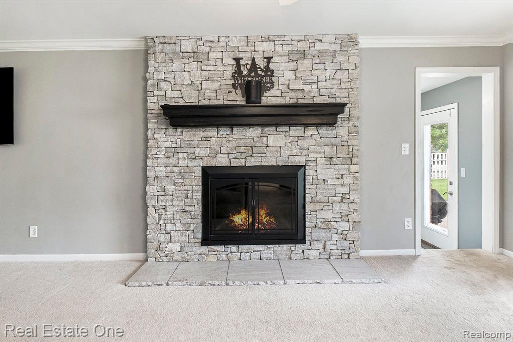994 HAMPSTEAD Lane, Rochester Hills, MI 48309 — Photo 6