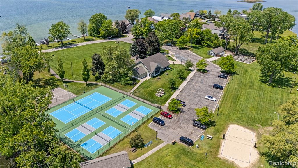 2420 Garland Street, Keego Harbor, MI 48320 — Photo 33