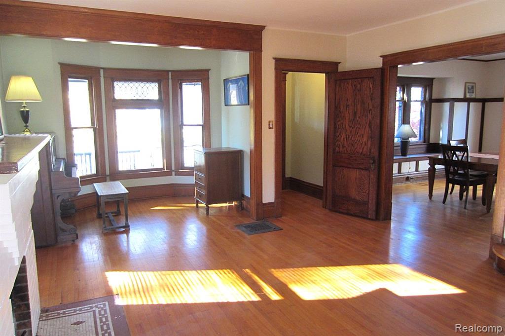 77 Franklin Boulevard, Pontiac, MI 48341 — Photo 6