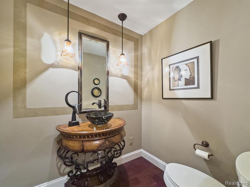 5484 Waldon Road, Clarkston, MI 48348 — Photo 48