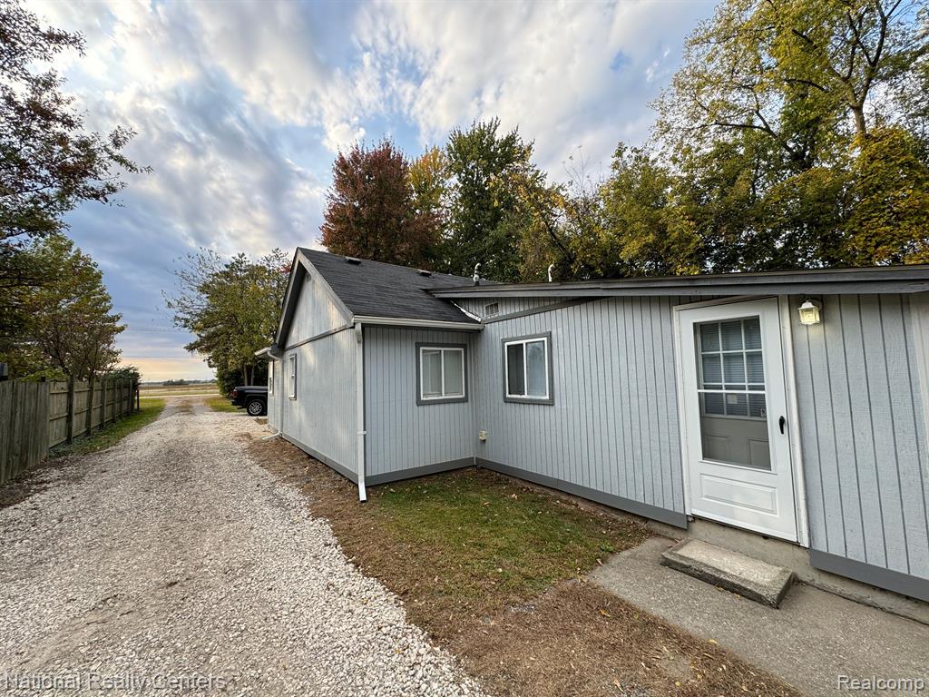 7683 BECK Road, Belleville, MI 48111 — Photo 10