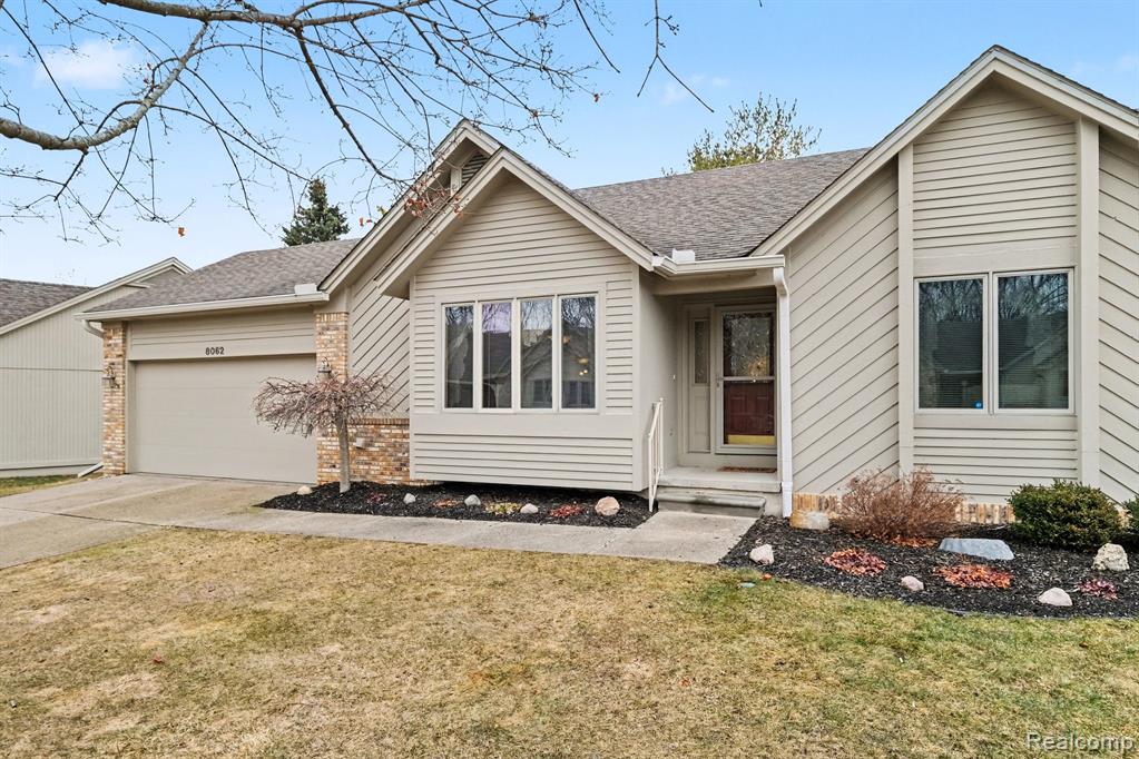 8062 Sawgrass Trail, 25, Grand Blanc, MI 48439 — Photo 3