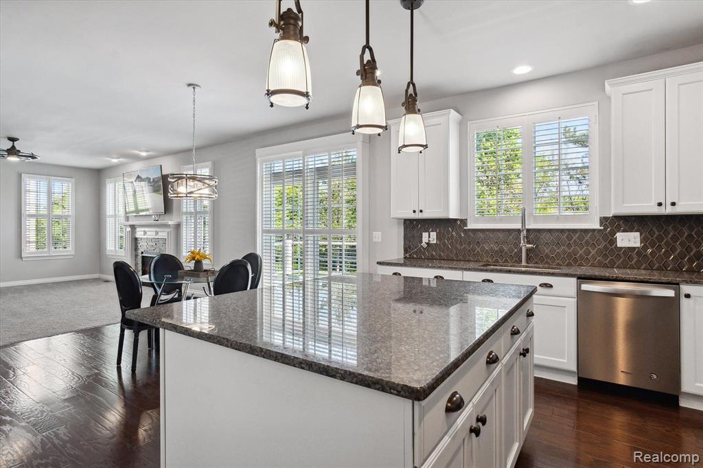 30796 Asbury Hill Drive, New Hudson, MI 48165 — Photo 20