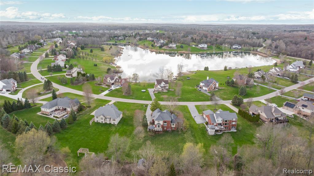 4930 Menominee Lane, Clarkston, MI 48348 — Photo 91