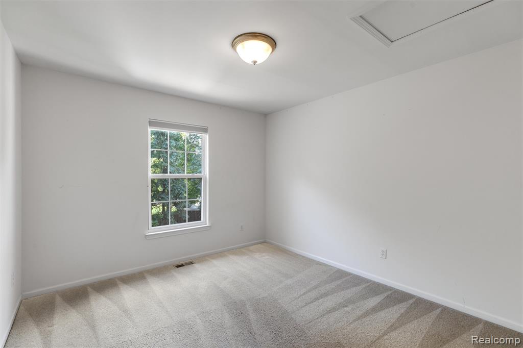1341 Hollins Hall Lane, Troy, MI 48085 — Photo 24