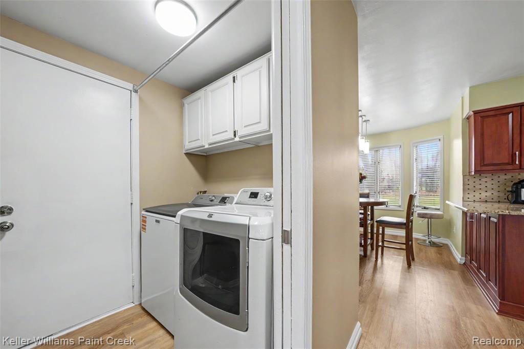 709 Denham Lane, Rochester Hills, MI 48307 — Photo 13