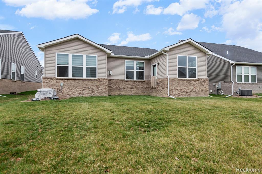 50109 Ogden, Canton, MI 48188 — Photo 32