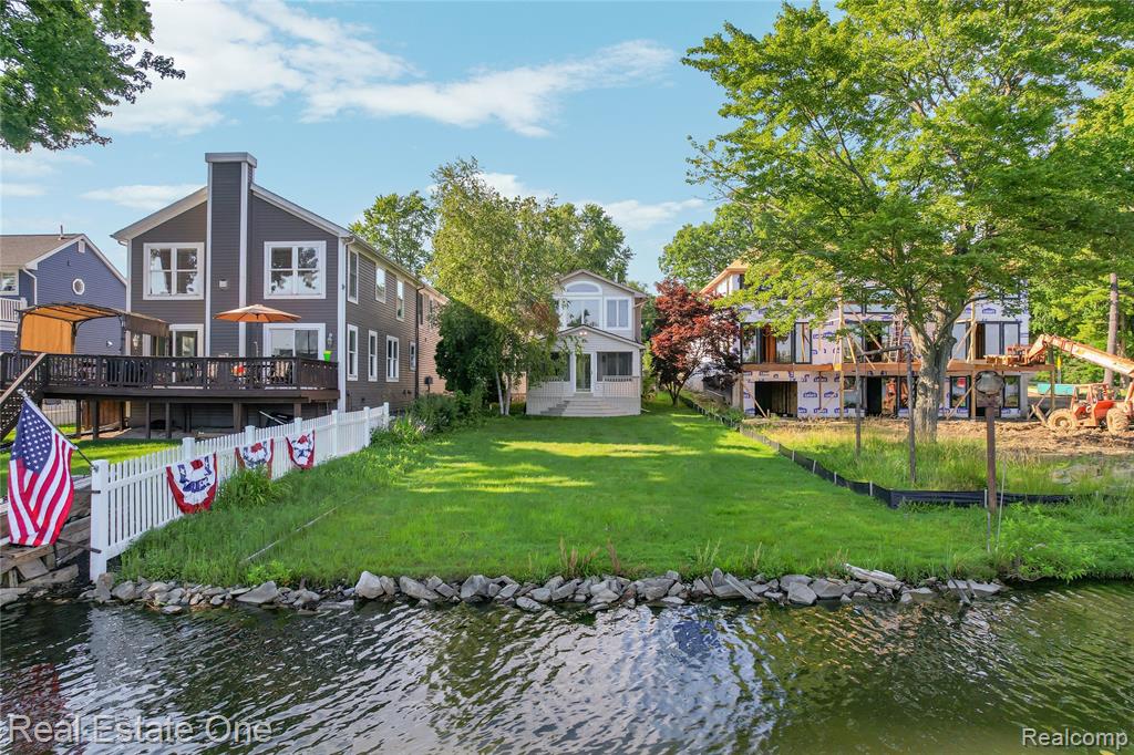 9047 Gale Road, White Lake, MI — Photo 2