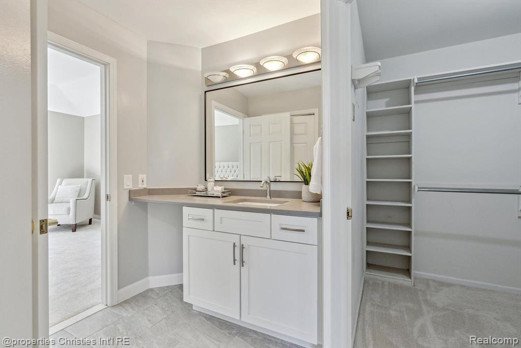 40611 PAISLEY Circle, Novi, MI 48377 — Photo 30