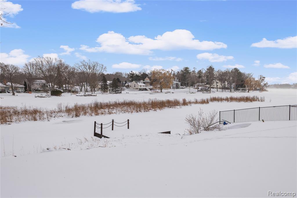 3301 Mann Road, Clarkston, MI, 00000