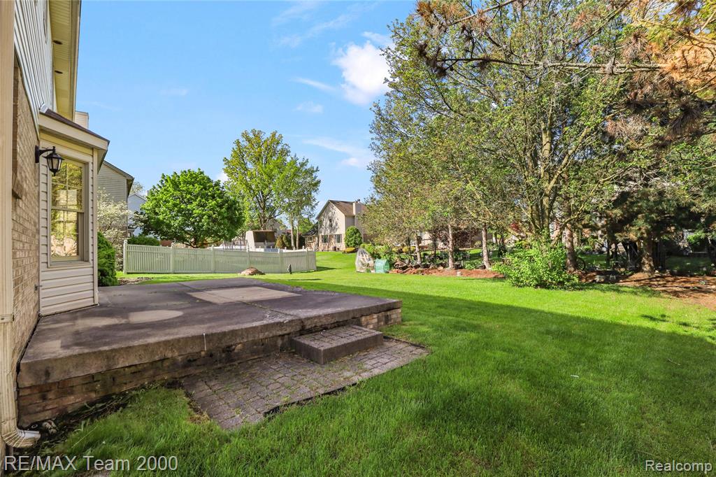 23888 Leighwood Drive, Trenton, MI 48183 — Photo 41