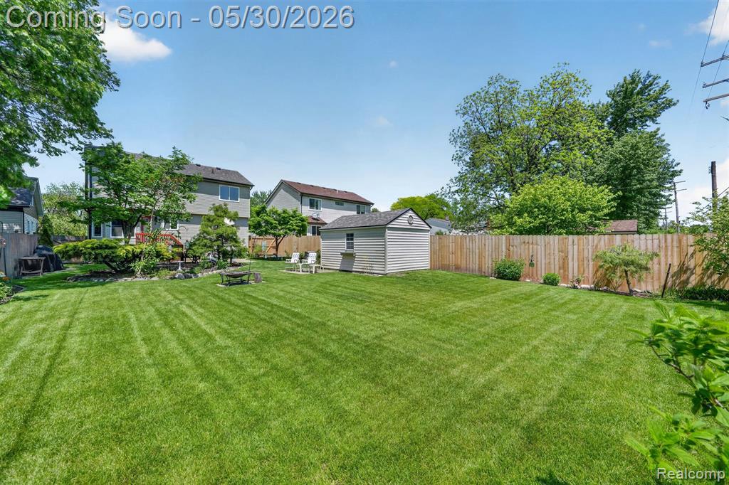 18364 Beechwood Street, Roseville, MI 48066 — Photo 46