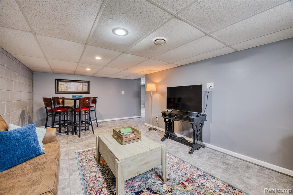 41890 E Ann Arbor Trail, Plymouth, MI 48170 — Photo 28