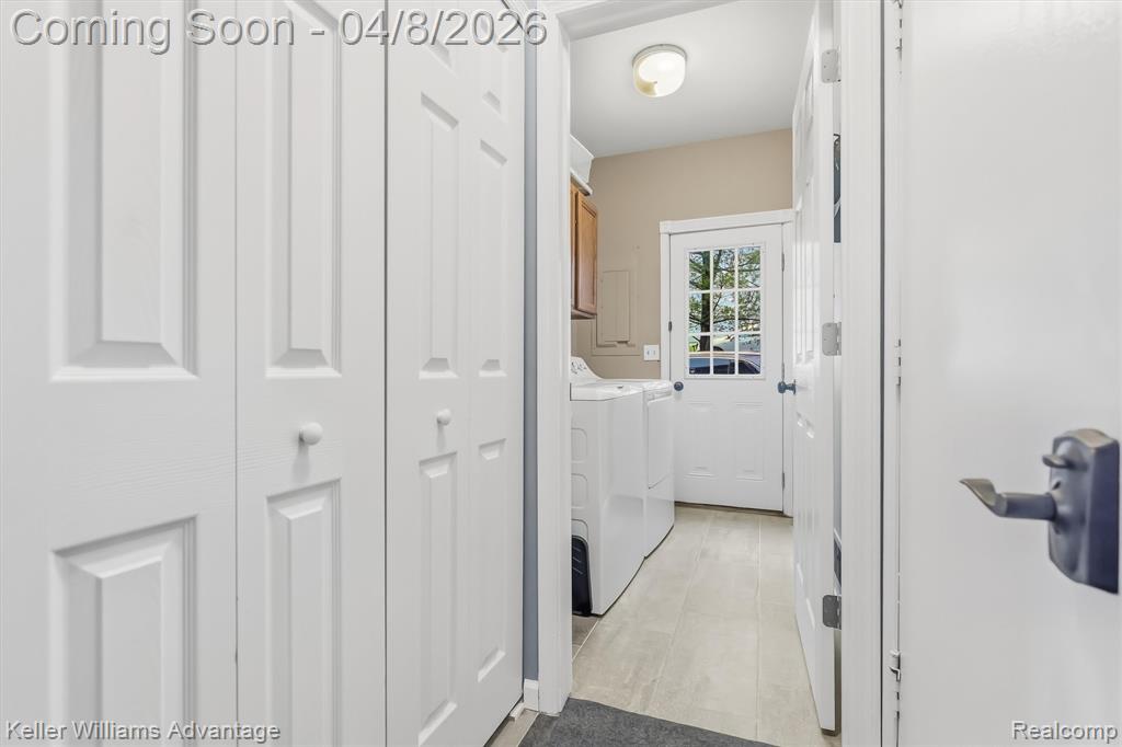 6385 Woodcrest Ridge, Clarkston, MI — Photo 18