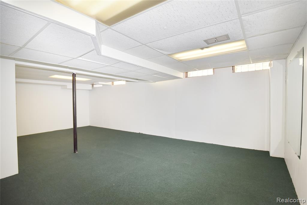 4451 Cypress Drive, Troy, MI 48085 — Photo 33
