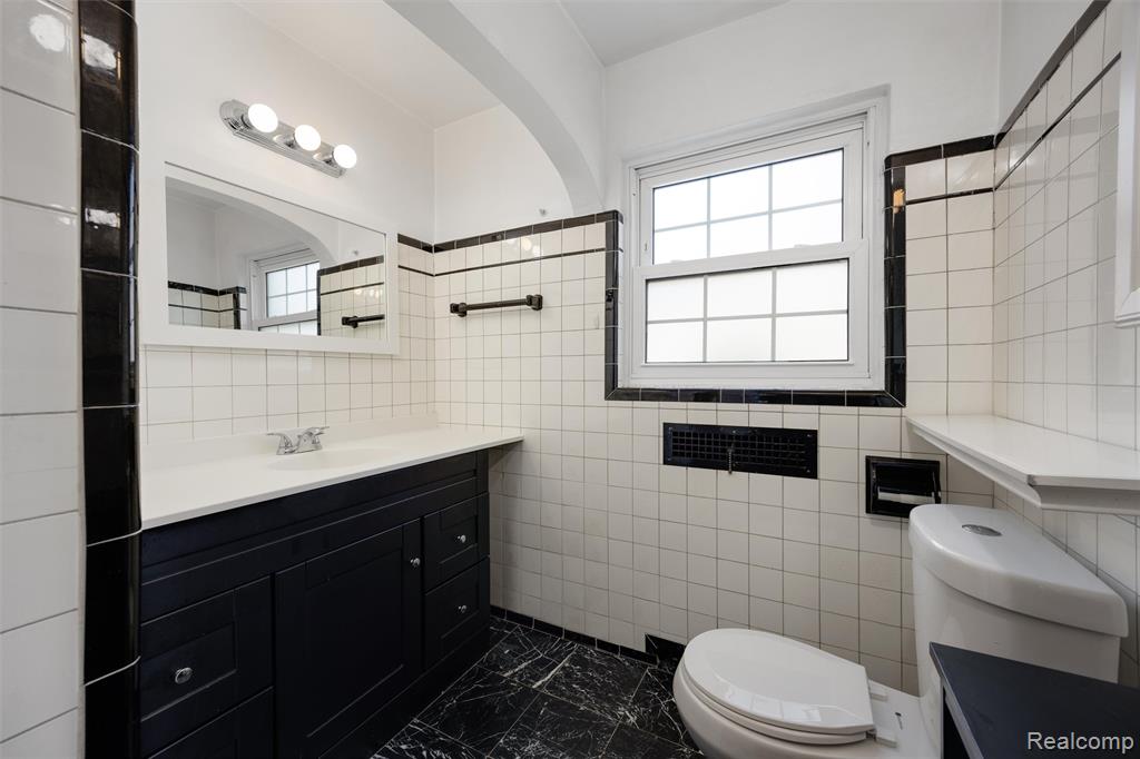 16713 Glastonbury Road, Detroit, MI 48219 — Photo 15