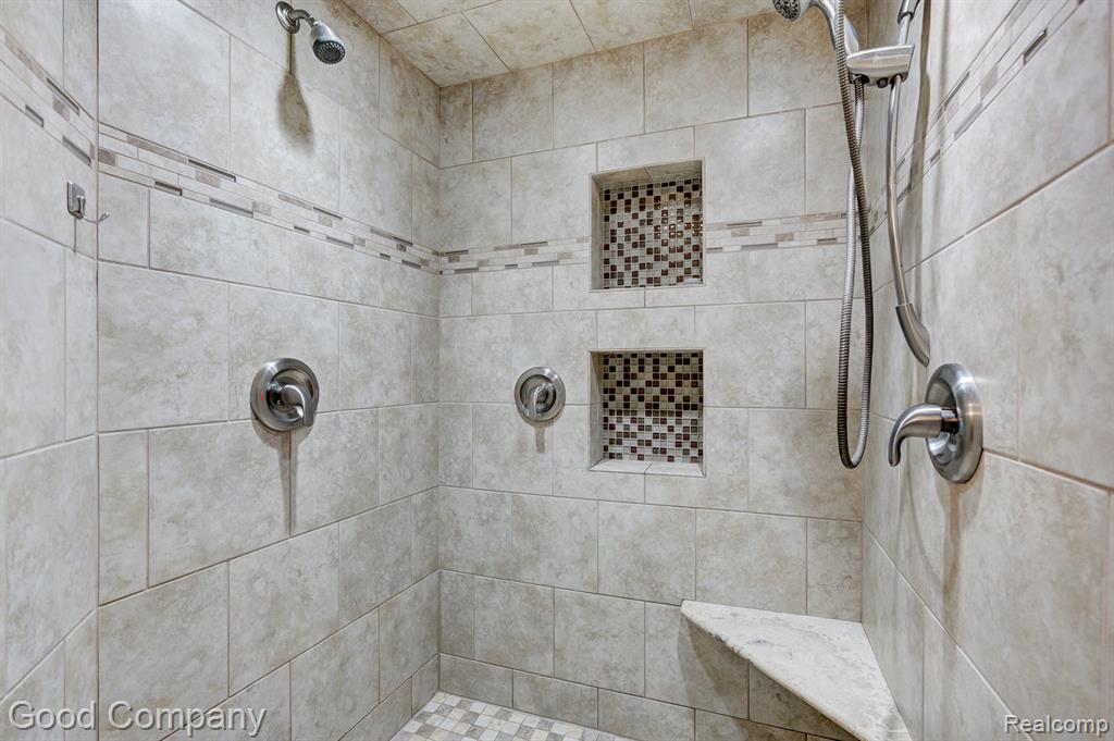 50210 Cedargrove Road, Shelby Twp, MI 48317 — Photo 39