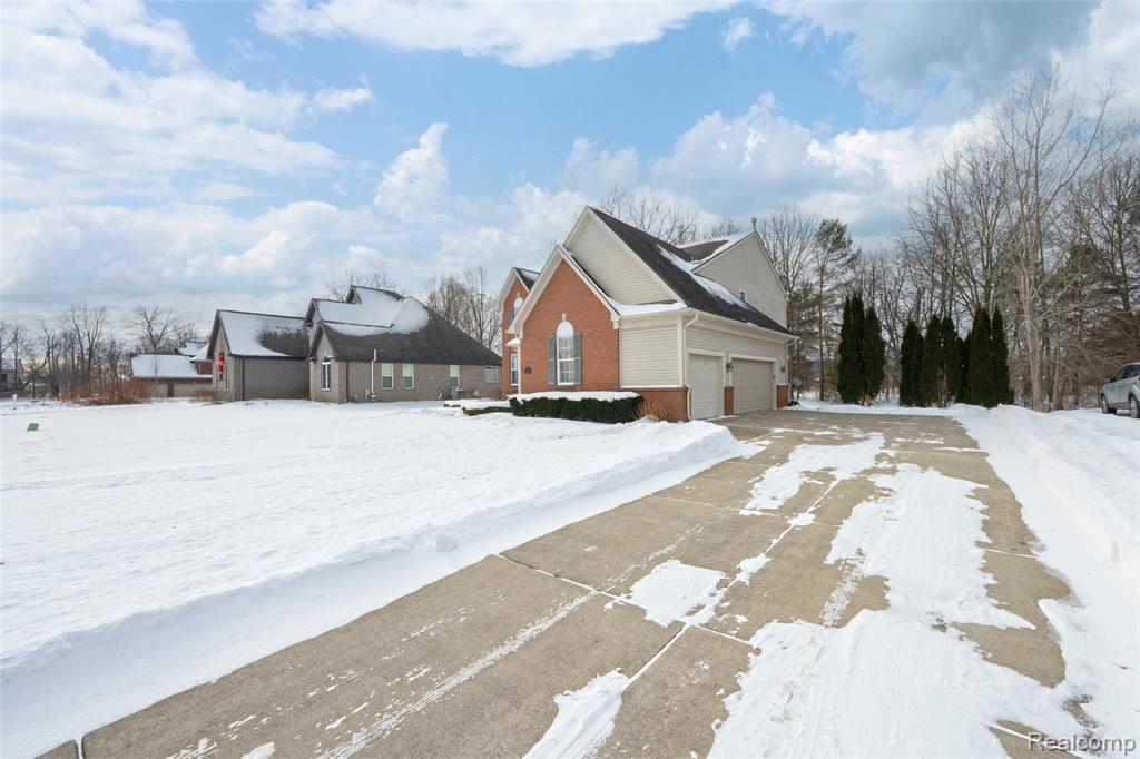 9623 Windsor Lane, Clarkston, MI 48348 — Photo 3