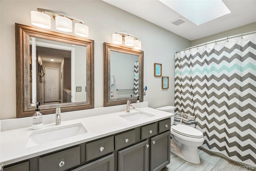 696 Vincent Street, Pinckney, MI 48169 — Photo 26