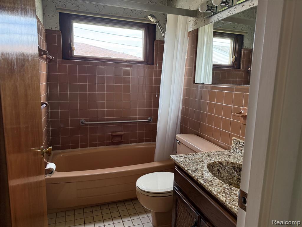 15258 Travis Street, Southgate, MI 48195 — Photo 11
