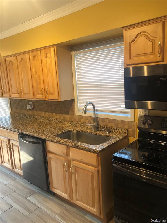 4715 CULVER Street, Dearborn Heights, MI 48125 — Photo 16