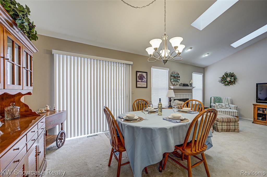 458 N Oak Drive, Commerce Twp, MI 48390 — Photo 16