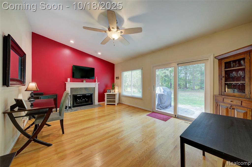 975 S Parkwood Drive, South Lyon, MI 48178 — Photo 33