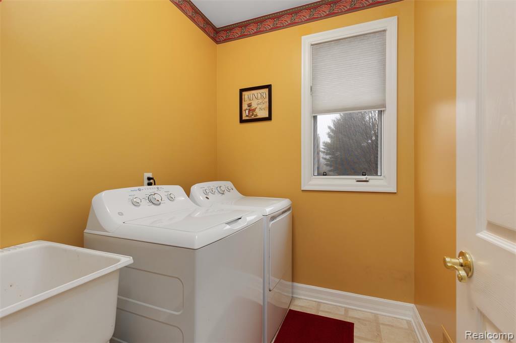 4618 Waterbury Drive, Clarkston, MI 48348 — Photo 27