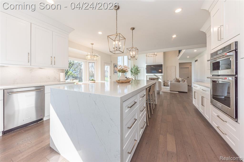 45711 Bristol Circle, Novi, MI 48377 — Photo 21