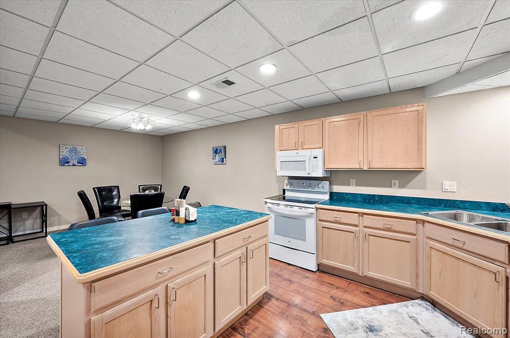 6280 Branford Drive, West Bloomfield, MI — Photo 67