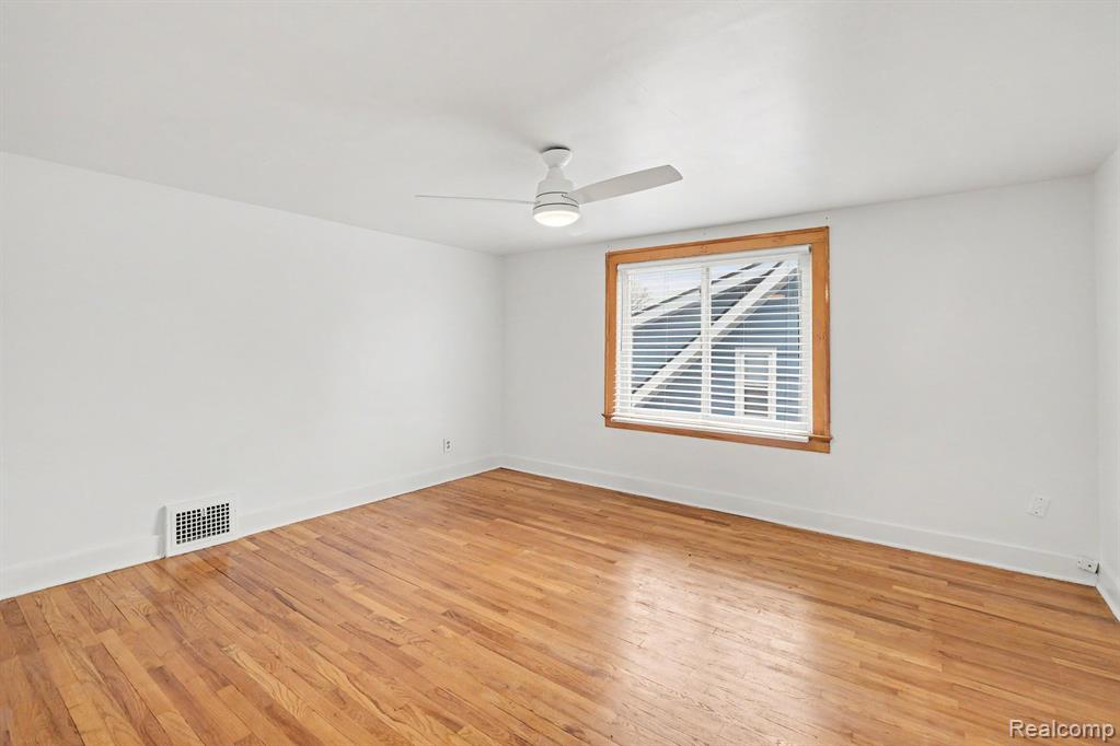 313 Myrtle Street, Flushing, MI 48433 — Photo 8