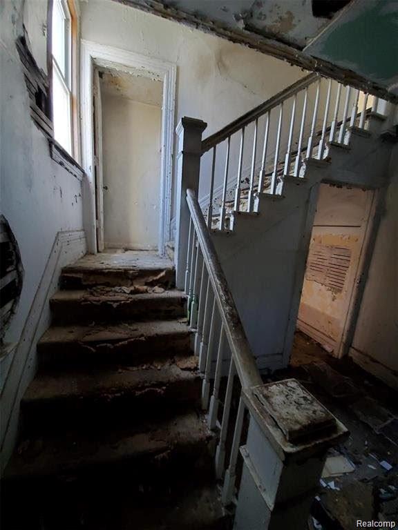 276 Marston Street, Detroit, MI 48202 — Photo 12