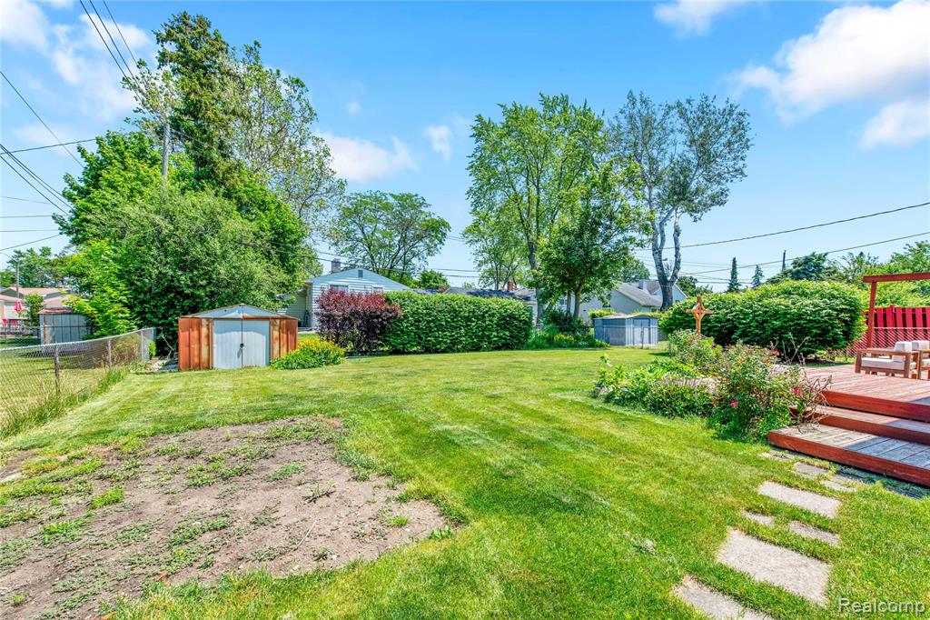 607 Ashburnham Street, Auburn Hills, MI 48326 — Photo 23