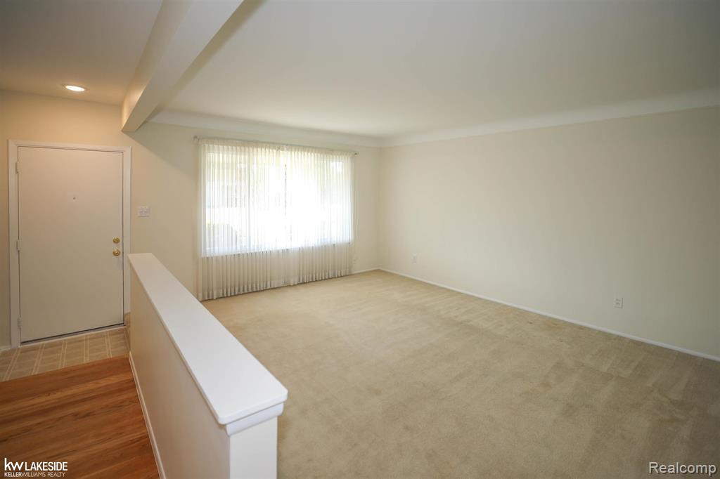 13325 Iowa Drive, Warren, MI 48088 — Photo 5
