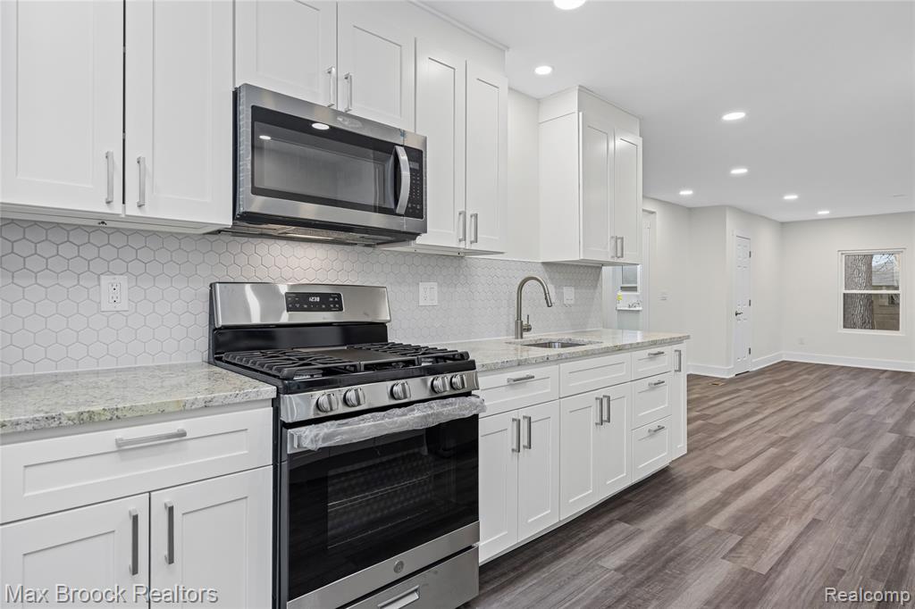 17348 Hilton Street, Southfield, MI, 48075