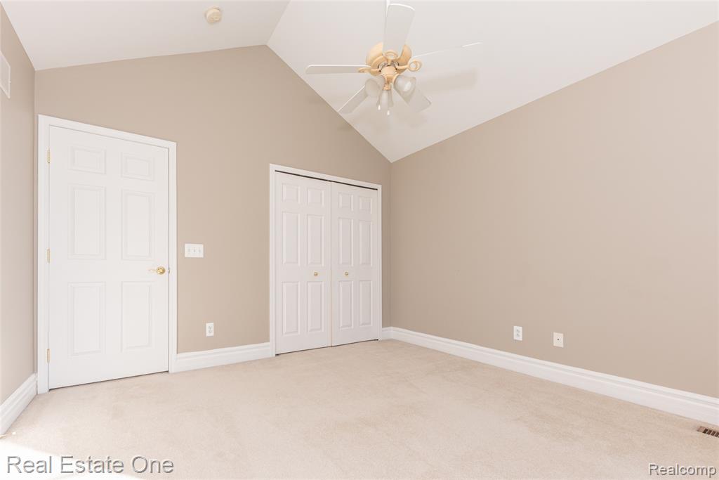26610 Valhalla Drive, Farmington Hills, MI 48331 — Photo 49