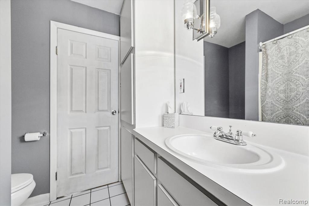 28706 Southpointe Road, Grosse Ile, MI 48138 — Photo 17
