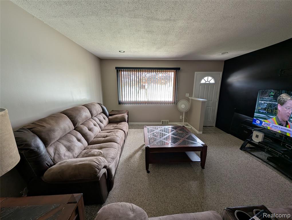 16318 Wellington Avenue, Roseville, MI 48066 — Photo 19