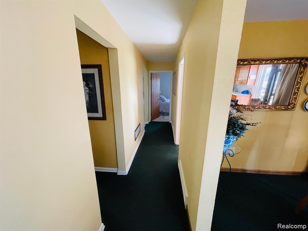 11424 W Corunna Road, Lennon Vlg, MI 48449 — Photo 4