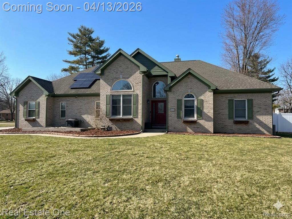 664 John R Road, Rochester Hills, MI 48307 — front exterior
