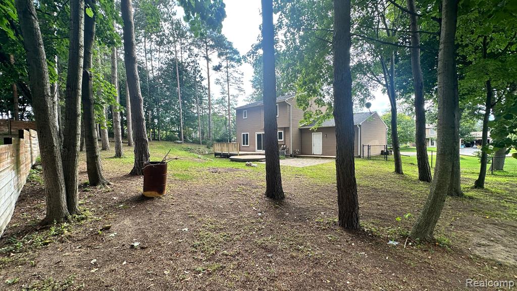 350 Timberwood Trail, Ortonville, MI 48462 — Photo 8