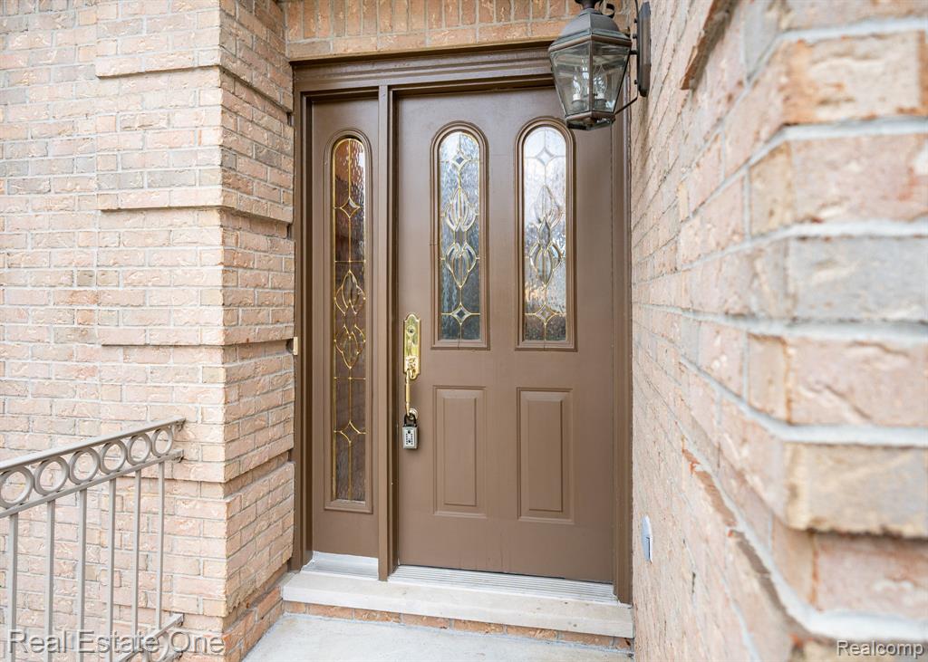54035 Scarboro Way, Shelby Twp, MI 48316 — Photo 37