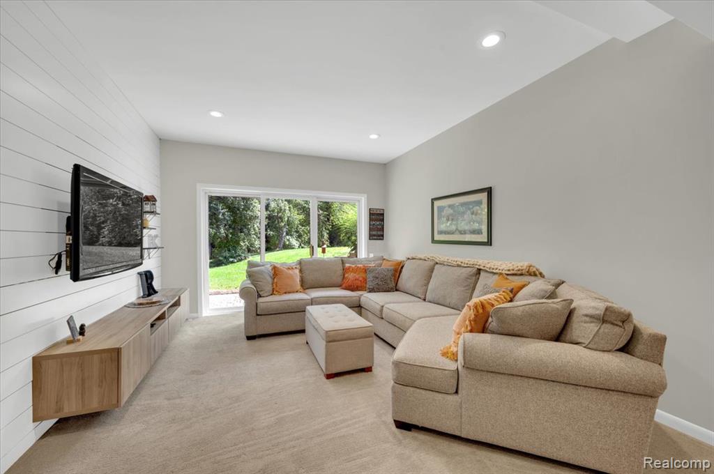 5612 Northcrest Crossing, Clarkston, MI — Photo 30