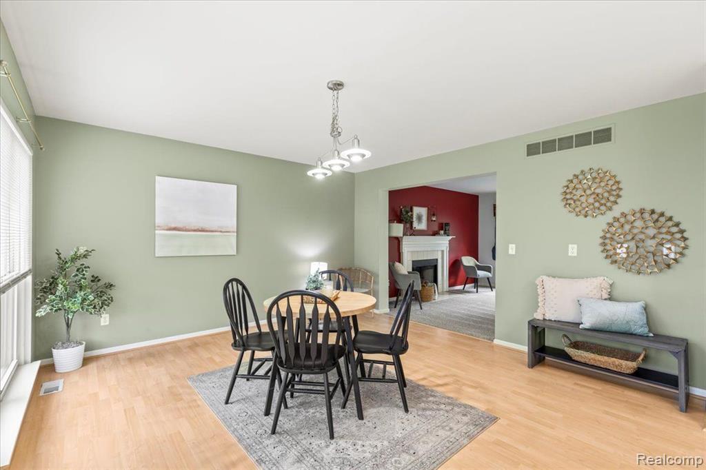 436 Pine Valley Court, Oxford, MI 48371 — Photo 11