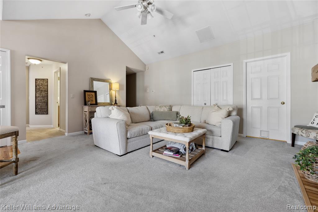 3201 Addington Drive, Commerce Twp, MI 48390 — Photo 7