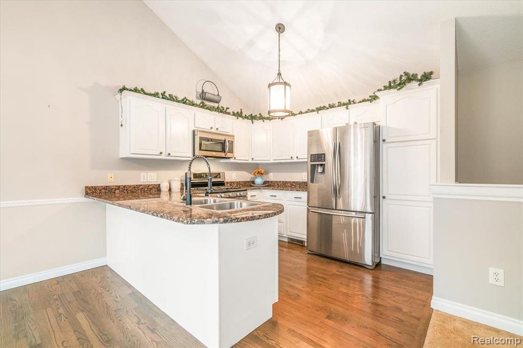 12391 SPENCER Lane, Carleton, MI 48117 — Photo 21