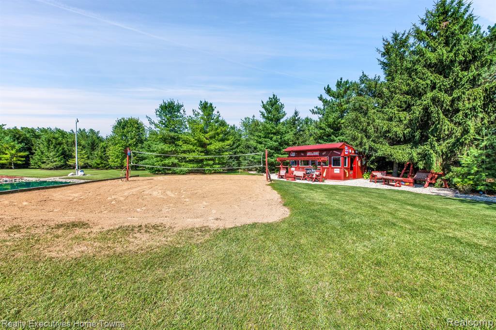 5695 NORMAN Road, MI 48032 — Photo 38