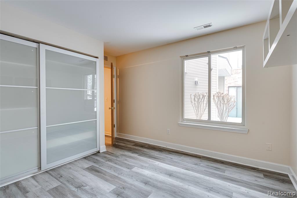 42739 Lilley Pointe Drive, Canton, MI 48187 — Photo 12