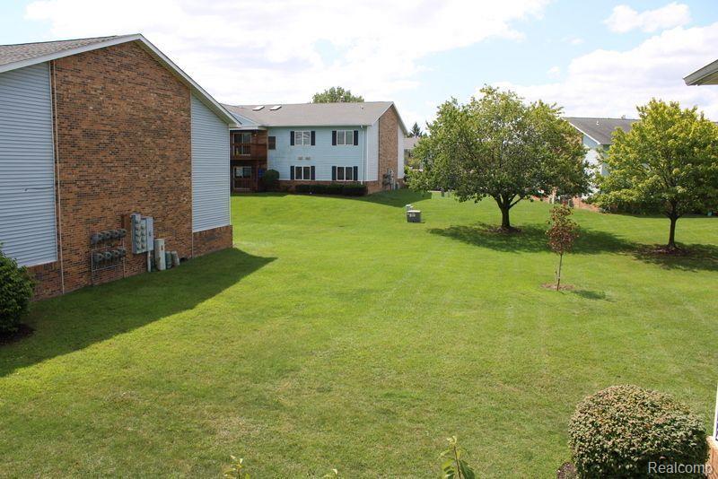 1235 HARBOUR Drive, Trenton, MI 48183 — Photo 7