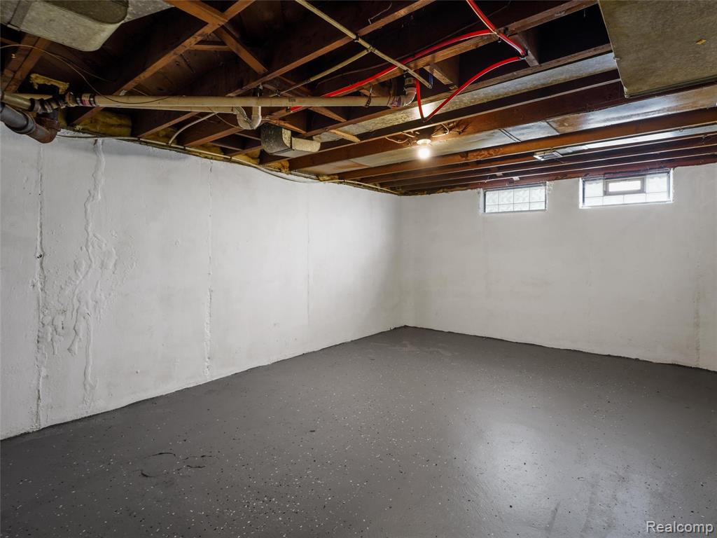 96 Oneida Street, Pontiac, MI 48341 — Photo 17